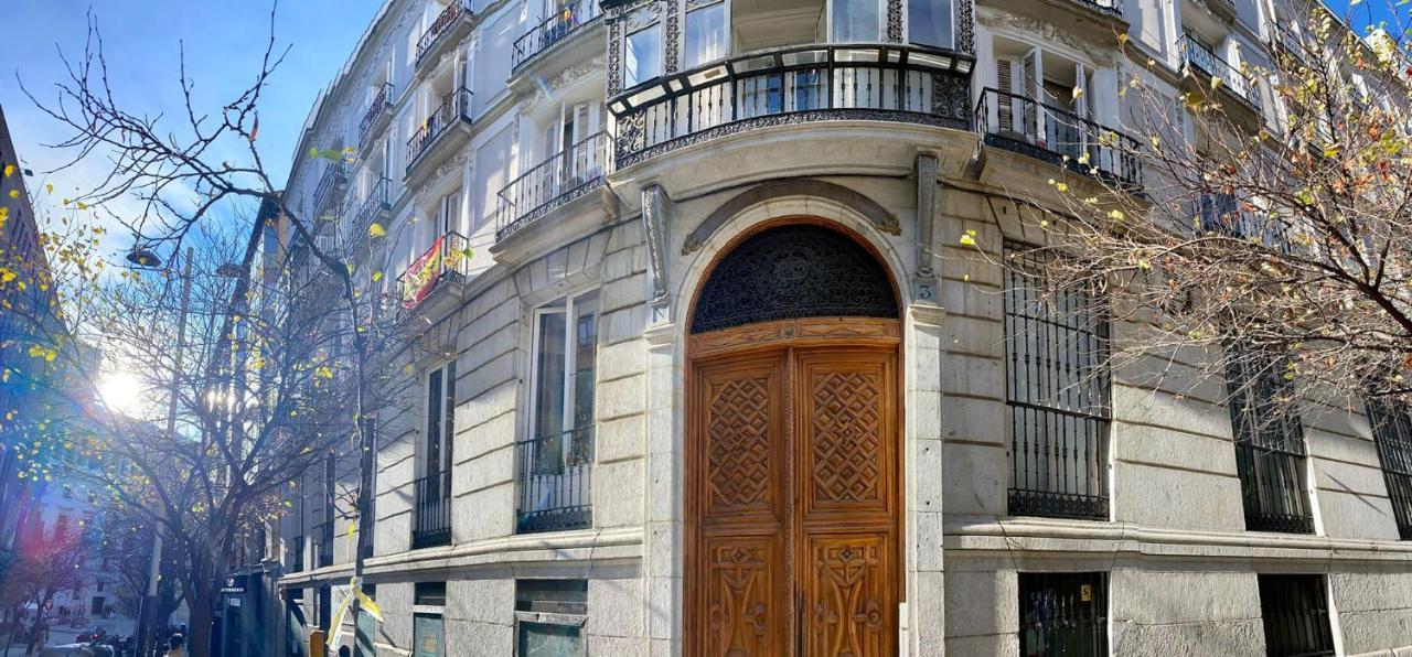 Opera Roost Hotell Madrid Exteriör bild