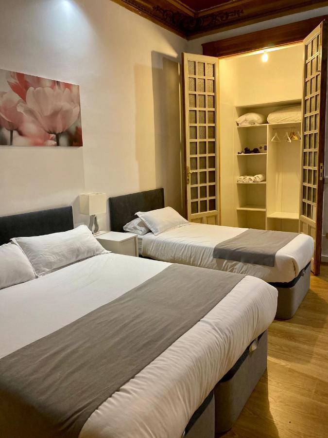 Opera Roost Hotell Madrid Exteriör bild