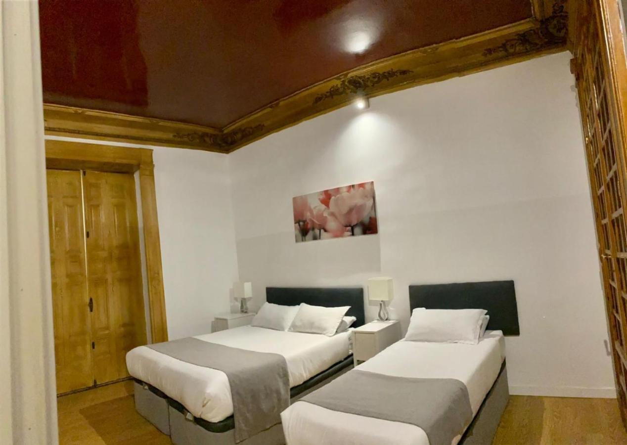Opera Roost Hotell Madrid Exteriör bild