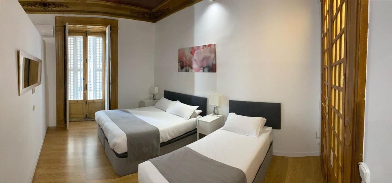 Opera Roost Hotell Madrid Exteriör bild