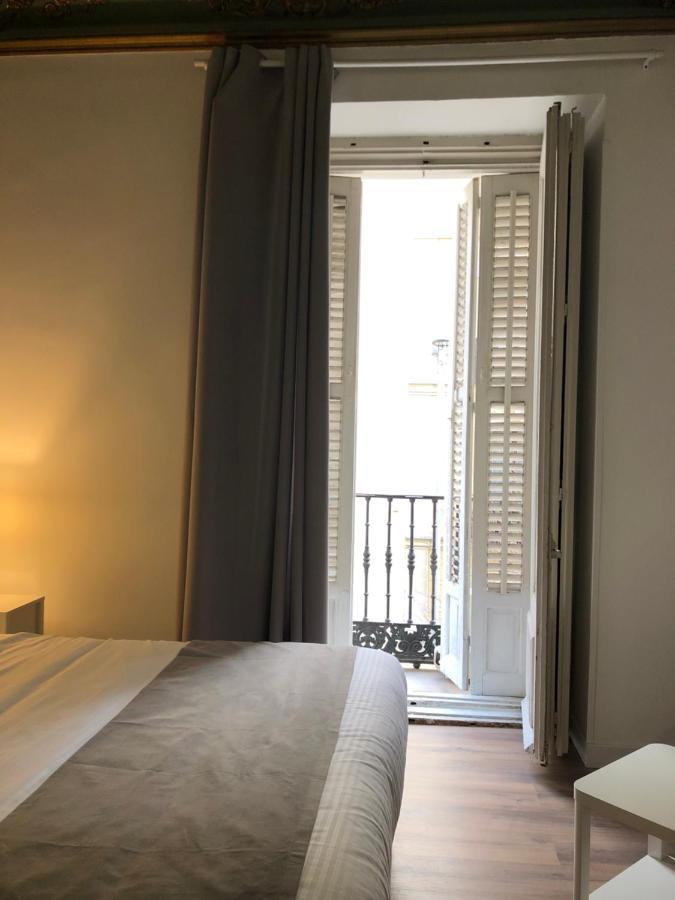 Opera Roost Hotell Madrid Exteriör bild